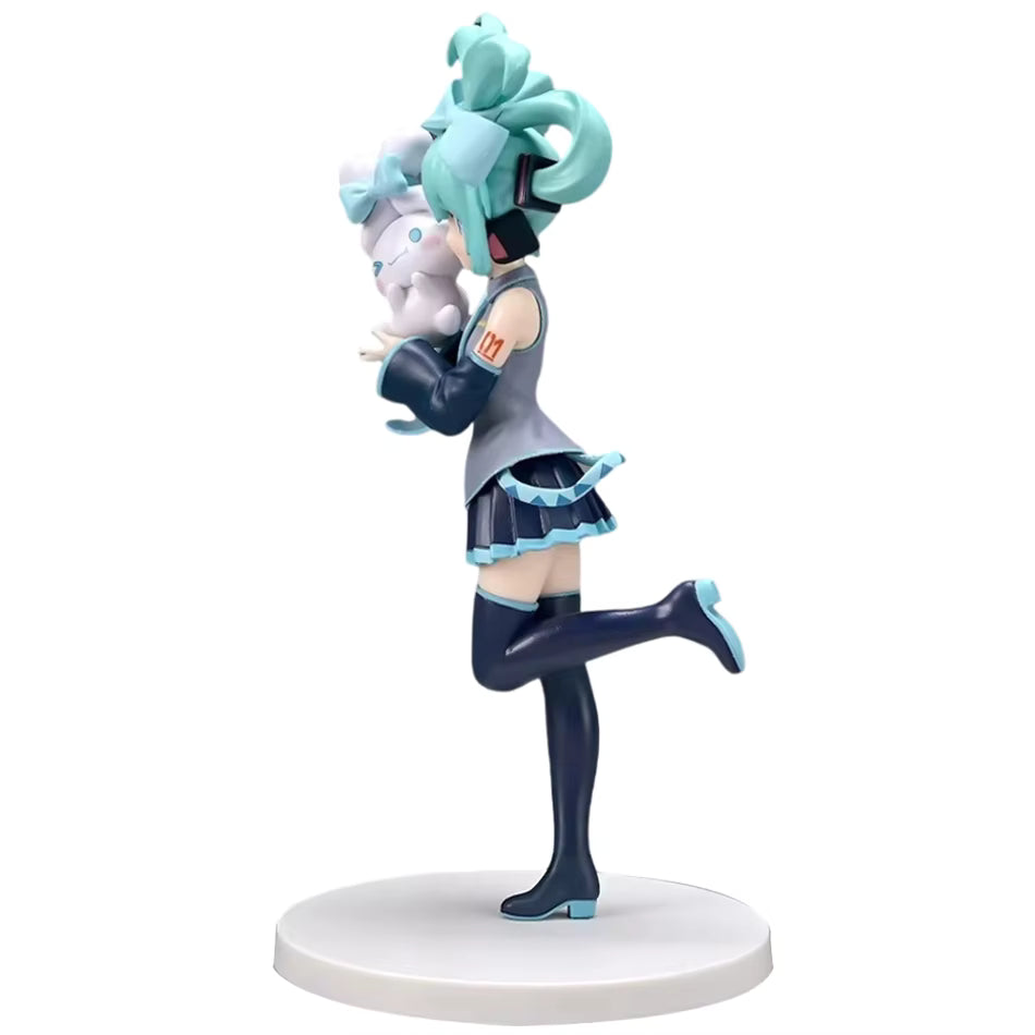 Hatsune Miku x Cinnamoroll – 21 cm Figure